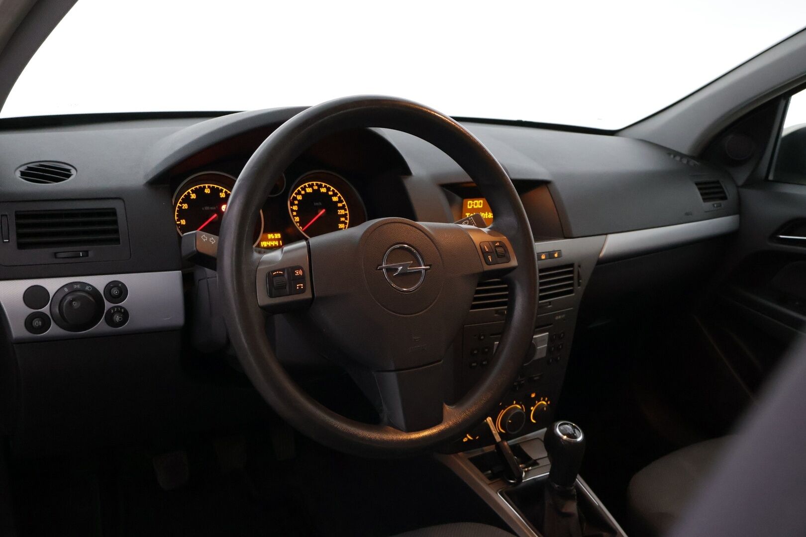 Opel Astra 2005 4D ASTRA HATCHBACK 1.6-AHL48/261 *Myydään Huutokaupat.com* - Myydään Huutokaupat.com