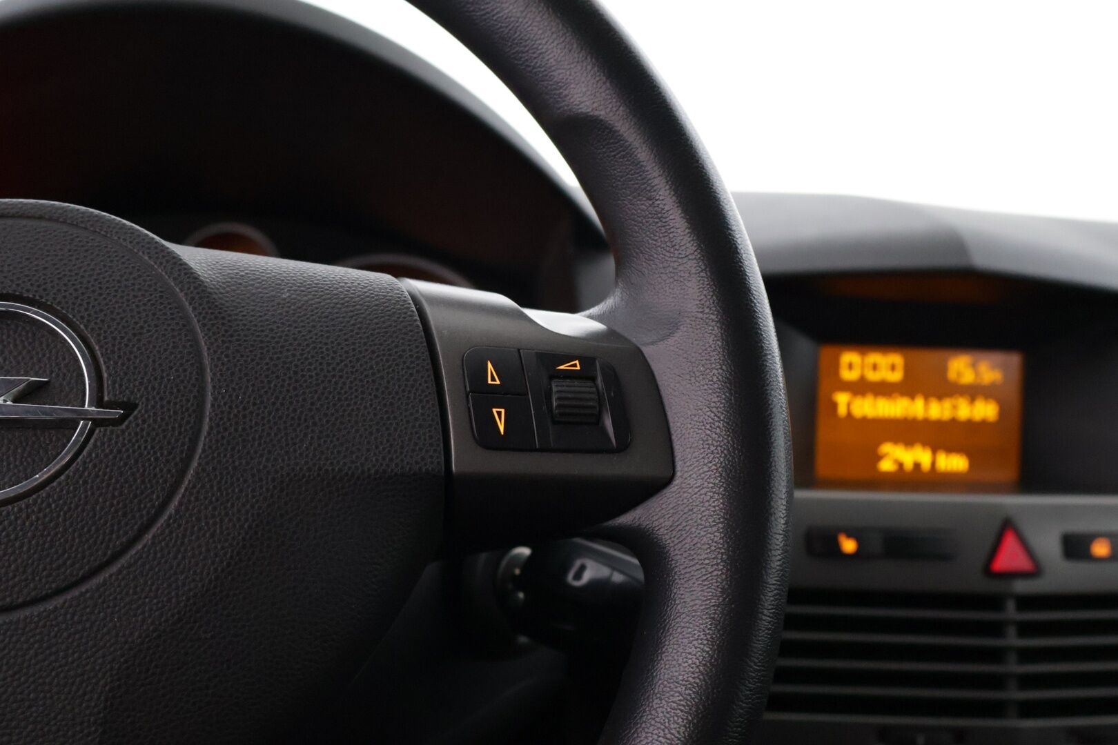 Opel Astra 2005 4D ASTRA HATCHBACK 1.6-AHL48/261 *Myydään Huutokaupat.com* - Myydään Huutokaupat.com