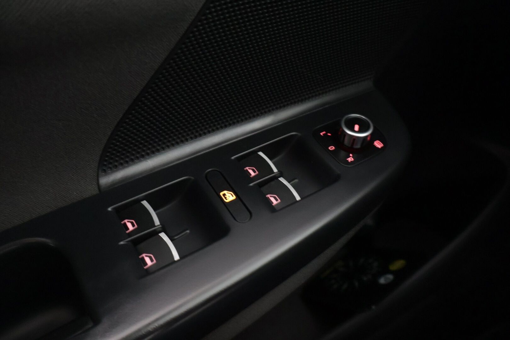 Volkswagen Golf 2010 Variant Highline 2,0 TDI 103 kW (140 hv) DSG-automaatti ** YritysOutlet - Myydään vain yrityksille - *Suomi-Auto, Irrotettava koukku, Vakkari*