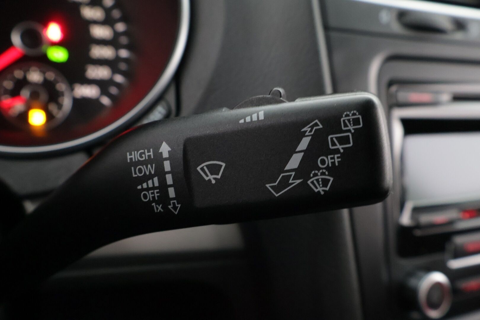 Volkswagen Golf 2010 Variant Highline 2,0 TDI 103 kW (140 hv) DSG-automaatti ** YritysOutlet - Myydään vain yrityksille - *Suomi-Auto, Irrotettava koukku, Vakkari*