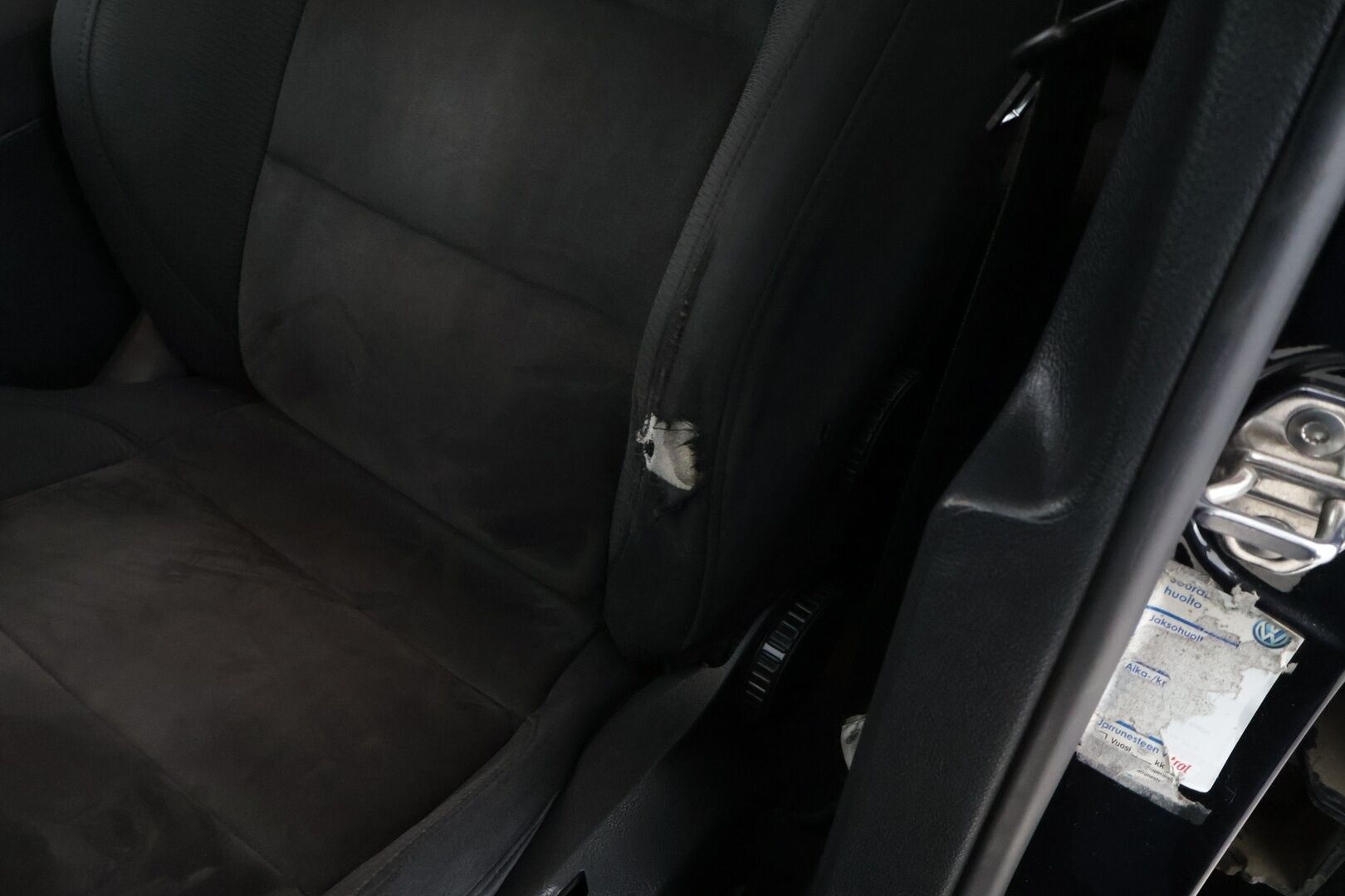 Volkswagen Golf 2010 Variant Highline 2,0 TDI 103 kW (140 hv) DSG-automaatti ** YritysOutlet - Myydään vain yrityksille - *Suomi-Auto, Irrotettava koukku, Vakkari*