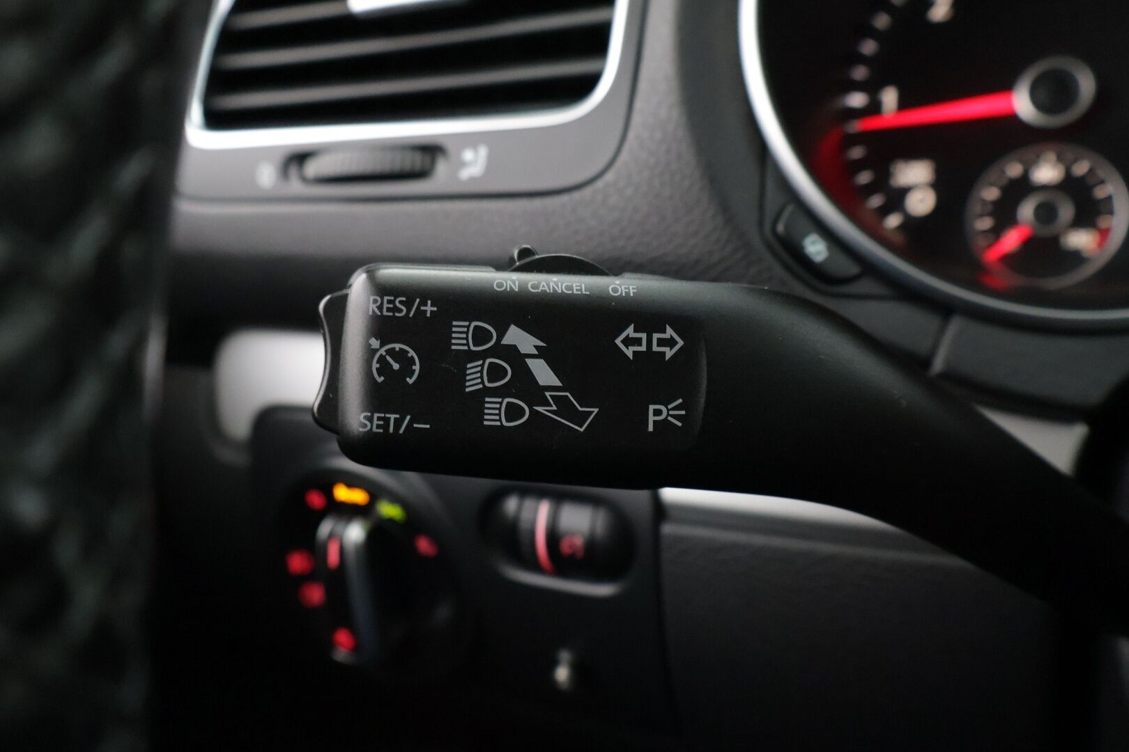 Volkswagen Golf 2010 Variant Highline 2,0 TDI 103 kW (140 hv) DSG-automaatti ** YritysOutlet - Myydään vain yrityksille - *Suomi-Auto, Irrotettava koukku, Vakkari*