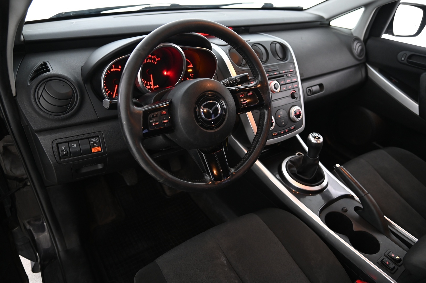 Mazda CX-7 2008 2,3 DISI Turbo Elegance M6 4WD T20 *YritysOutlet - Myydään vain yrityksille* - *YritysOutlet - Myydään vain yrityksille*