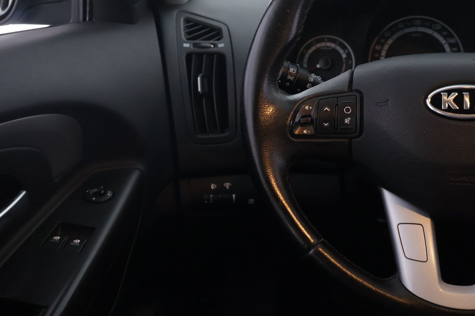 Kia cee'd 2010 1,6 ISG EX SW EcoDynamics - Myydään Huutokaupat.com
