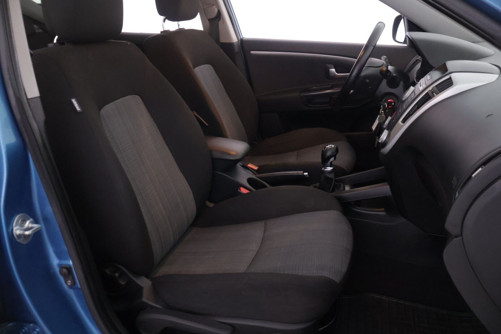 Kia cee'd 2010 1,6 ISG EX SW EcoDynamics - Myydään Huutokaupat.com