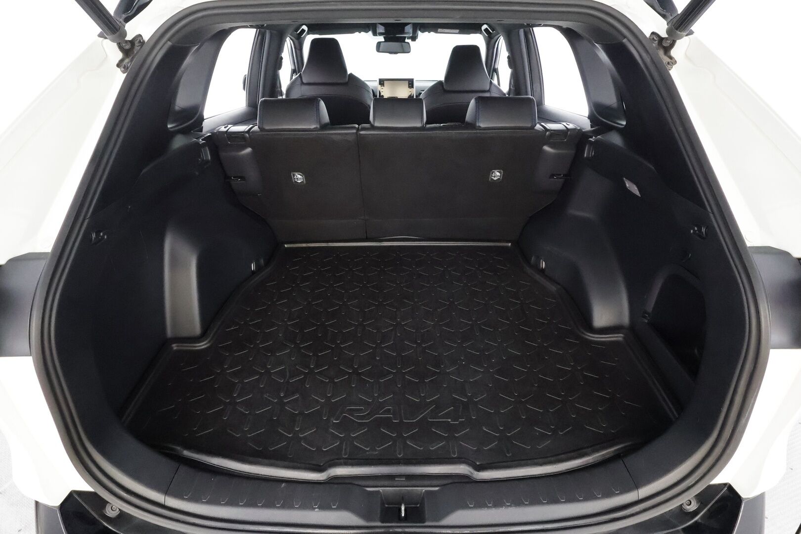 Toyota RAV4 2019 2,5 Hybrid Style - | ACC | LED | P.Kamera | Sähköpenkki | Kaistavahti | Keyless | Apple&Android | Suomi-auto | Kahdet renkaat | 