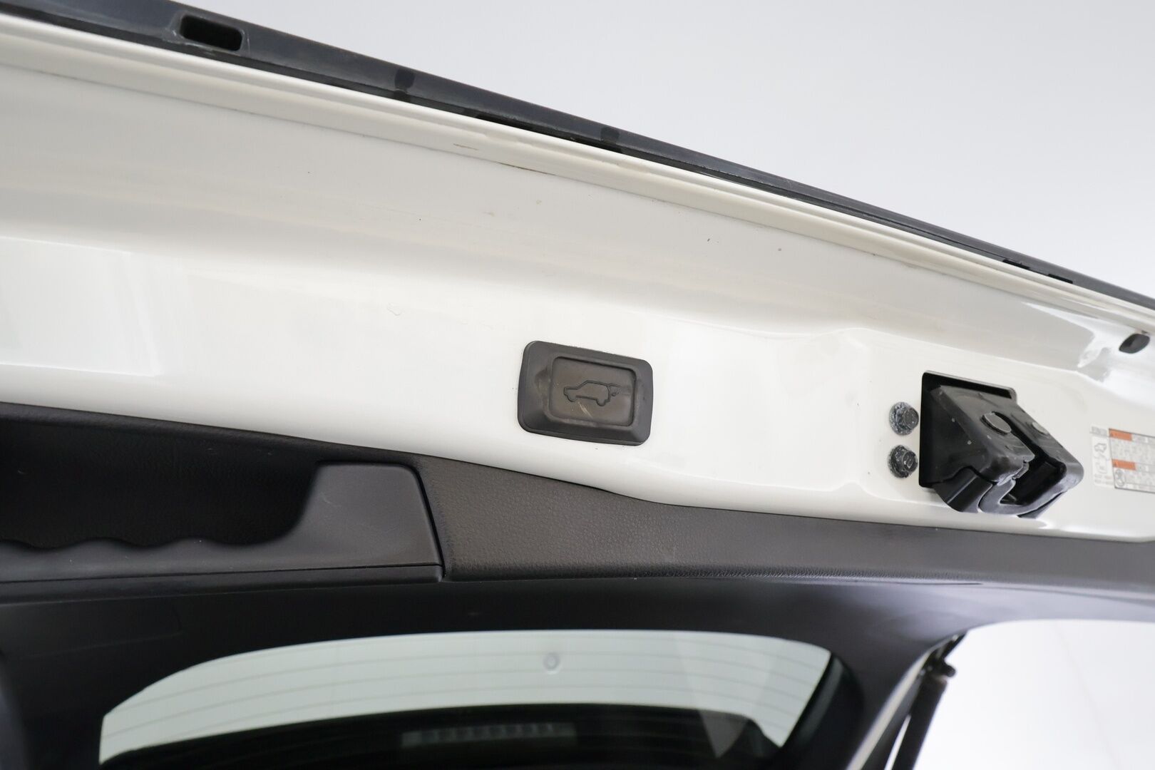 Toyota RAV4 2019 2,5 Hybrid Style - | ACC | LED | P.Kamera | Sähköpenkki | Kaistavahti | Keyless | Apple&Android | Suomi-auto | Kahdet renkaat | 