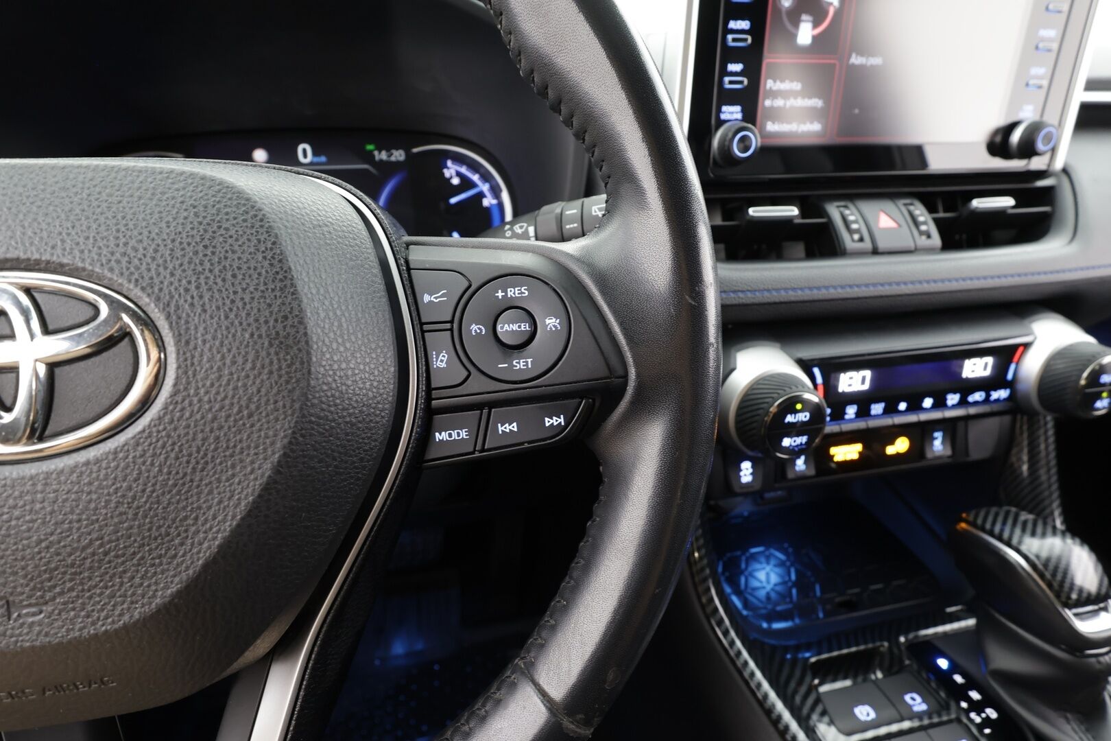 Toyota RAV4 2019 2,5 Hybrid Style - | ACC | LED | P.Kamera | Sähköpenkki | Kaistavahti | Keyless | Apple&Android | Suomi-auto | Kahdet renkaat | 