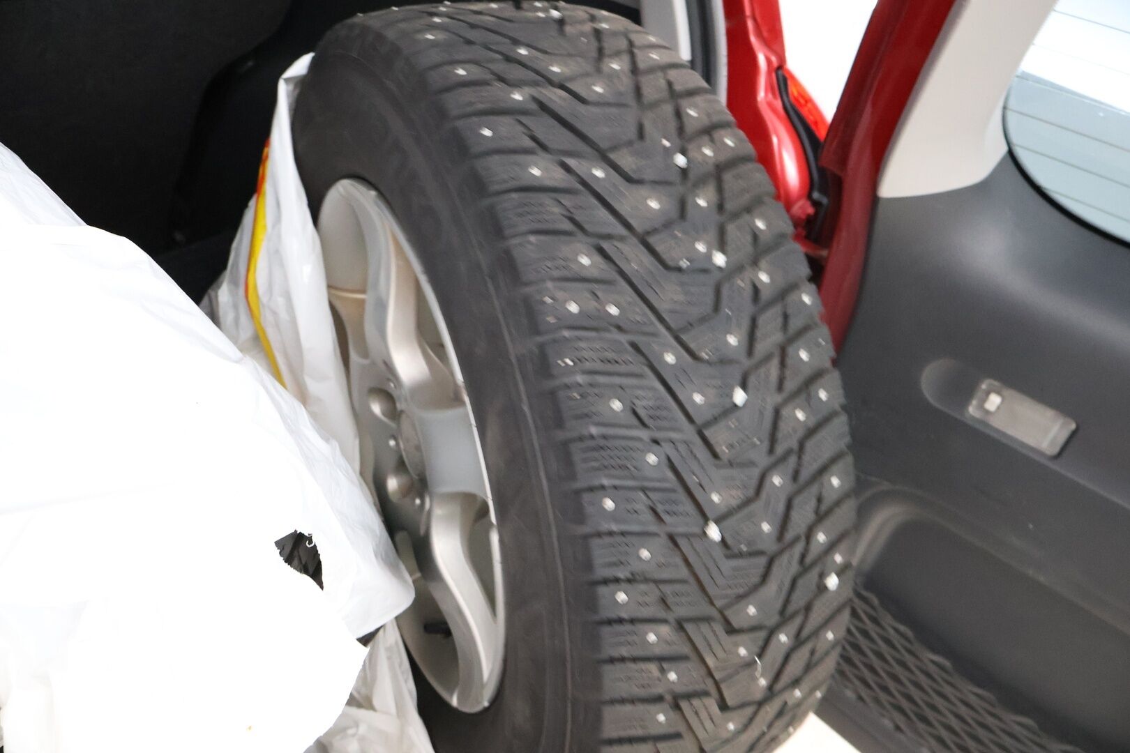 Toyota RAV4 2007 2,2 D-4D - MYYDÄÄN HUUTOKAUPAT.COM!
