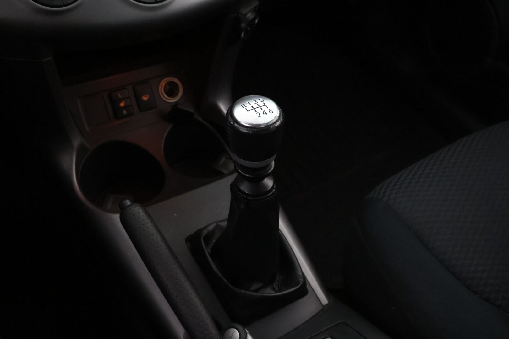 Toyota RAV4 2007 2,2 D-4D - MYYDÄÄN HUUTOKAUPAT.COM!