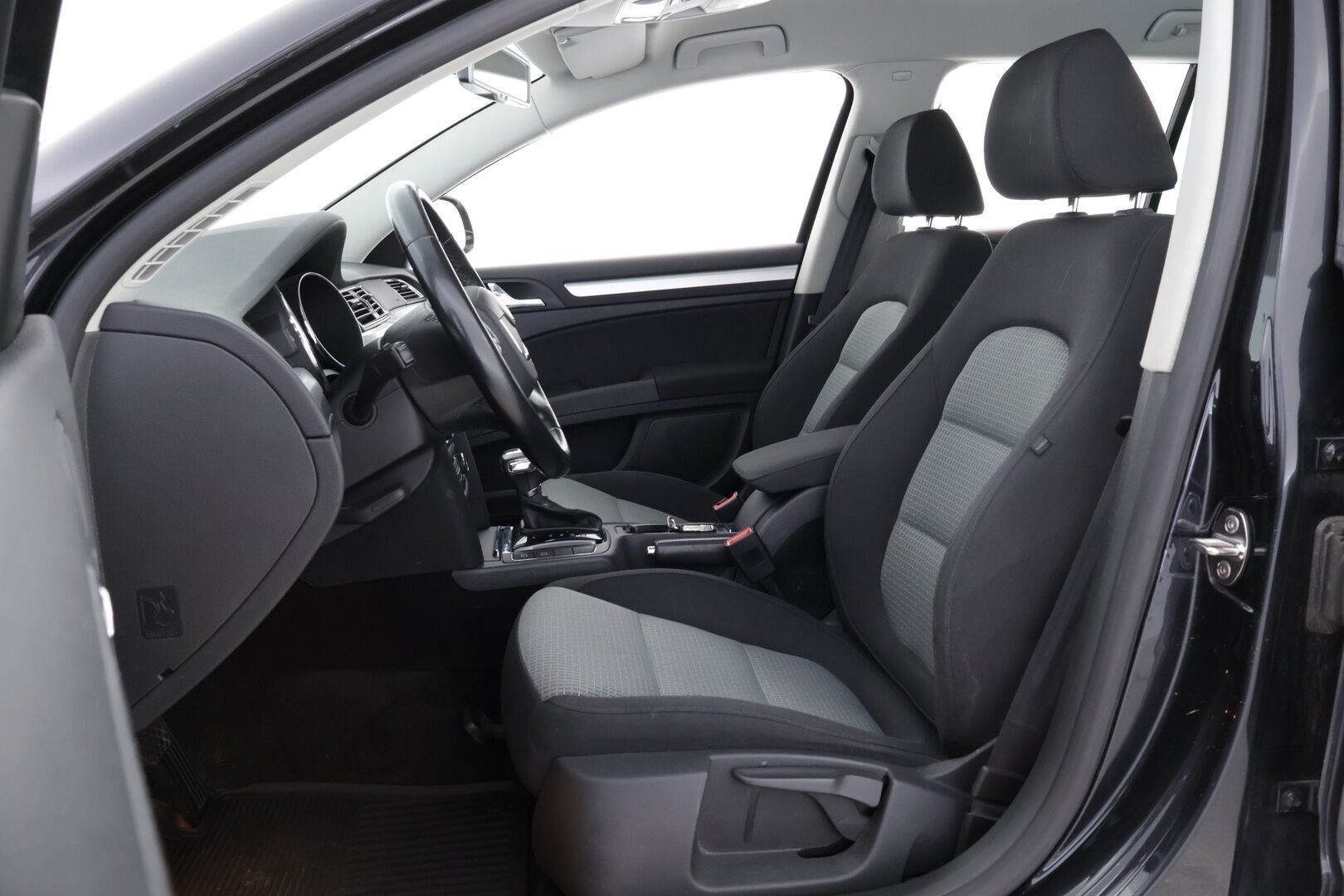 Skoda Superb 2010 Combi 2,0 TDI 140 Ambition DSG Autom. - Suomiauto | Vetokoukku | Vakkari | Lohko&Sisäpistoke | Peruutustutka | Xenon!