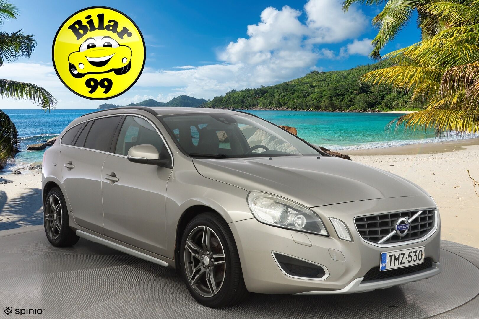 Volvo V60 2010 D3 Momentum aut *Webasto / Koukku / Nahkasisusta / Vakkari / KeylessGo / Tutka / Bluetooth* - Suomi-Auto / Kahdet hyvät renkaat alumiinivanteilla / Hyvät huollot