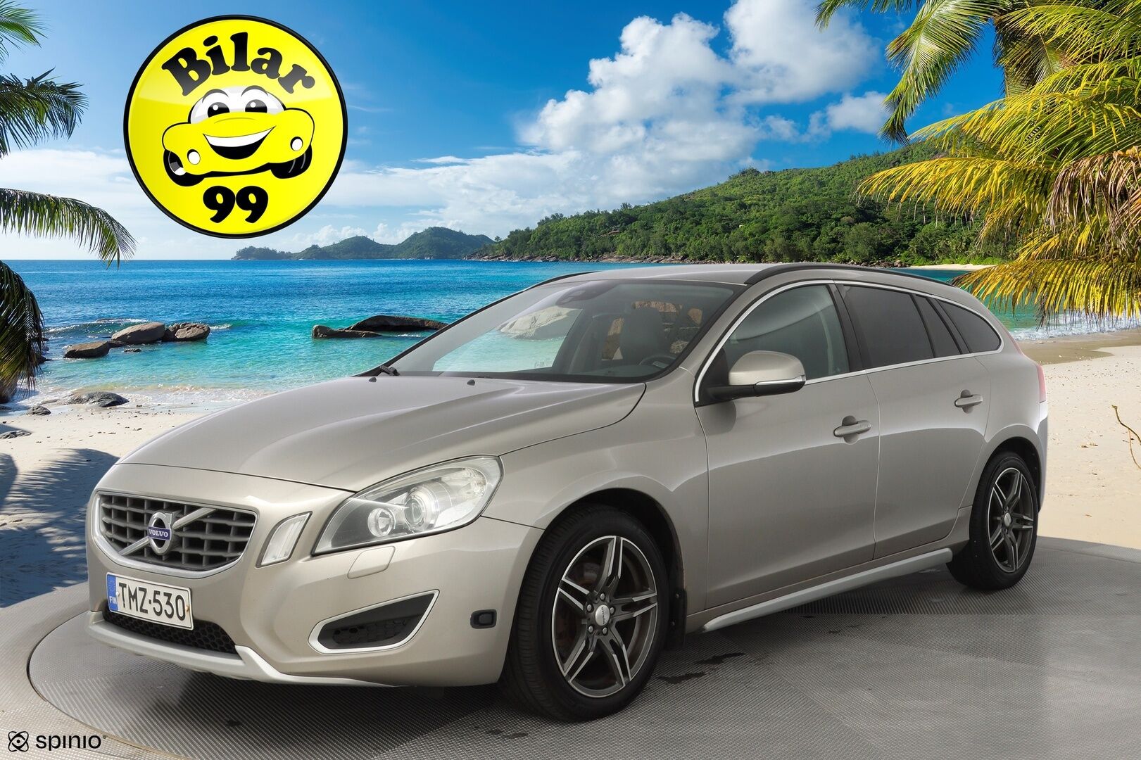 Volvo V60 2010 D3 Momentum aut *Webasto / Koukku / Nahkasisusta / Vakkari / KeylessGo / Tutka / Bluetooth* - Suomi-Auto / Kahdet hyvät renkaat alumiinivanteilla / Hyvät huollot