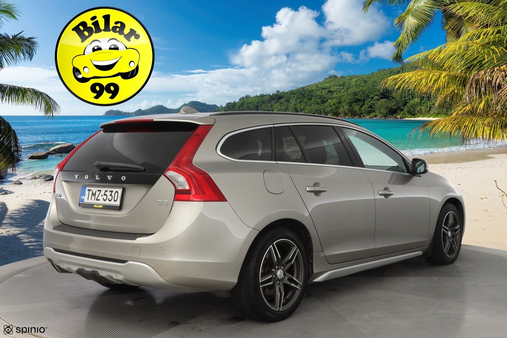 Volvo V60 2010 D3 Momentum aut *Webasto / Koukku / Nahkasisusta / Vakkari / KeylessGo / Tutka / Bluetooth* - Suomi-Auto / Kahdet hyvät renkaat alumiinivanteilla / Hyvät huollot