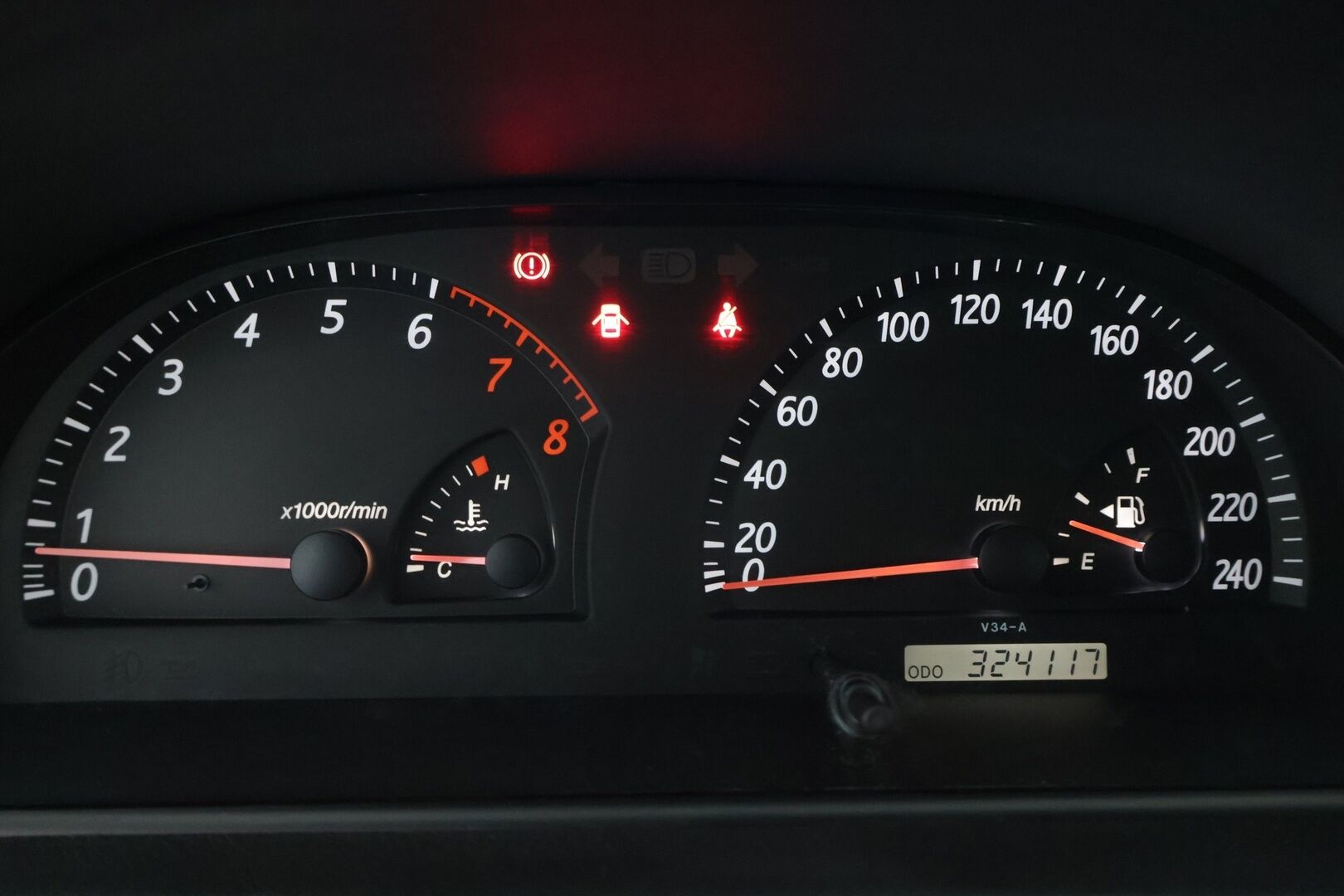 Toyota Camry 2004 4D CAMRY SEDAN 2.4 - Yksiomisteinen Suomi-auto merkkiliikkeen huoltohistorialla!