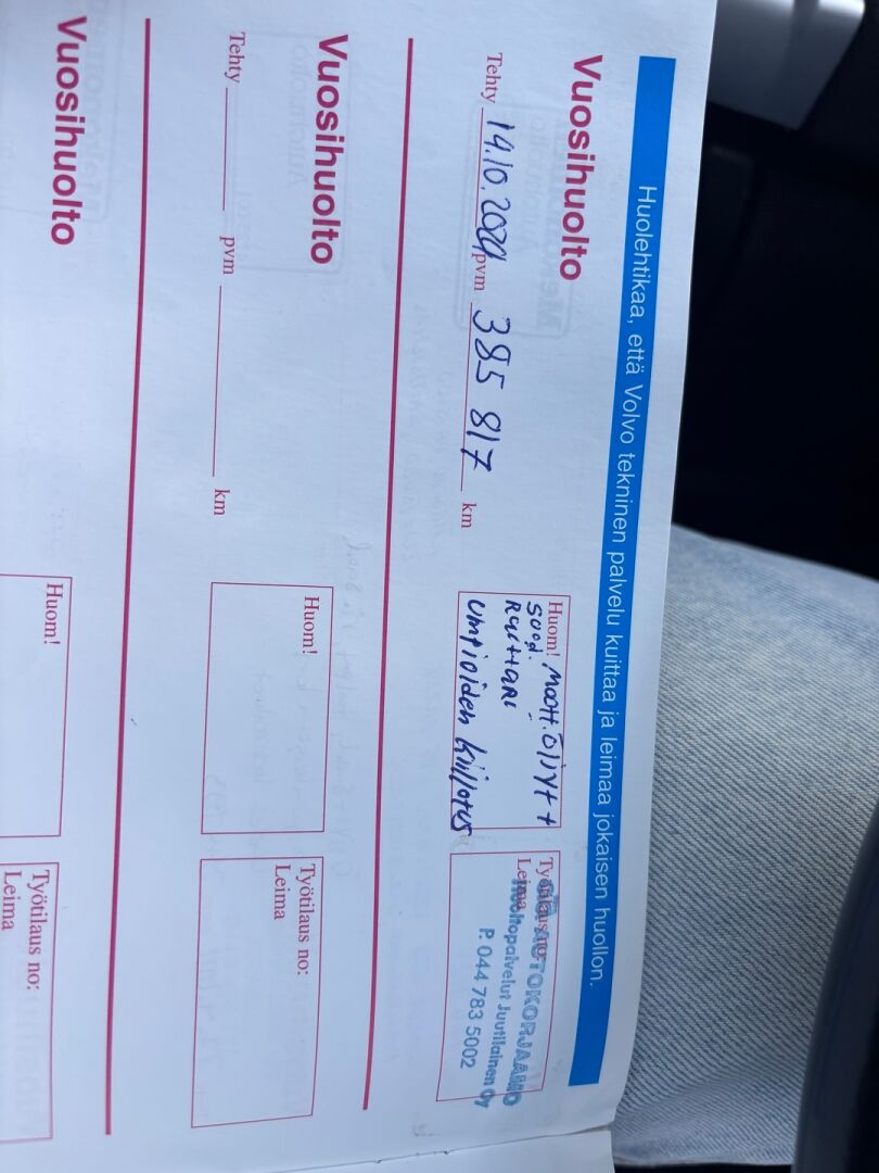 Volvo XC90 2004 2.5t Summum Aut 7p - YritysOutlet - Myydään vain yrityksille - | Juuri katsastettu ! Nahat | Vetokoukku | 2x renkaat ja vanteet | 