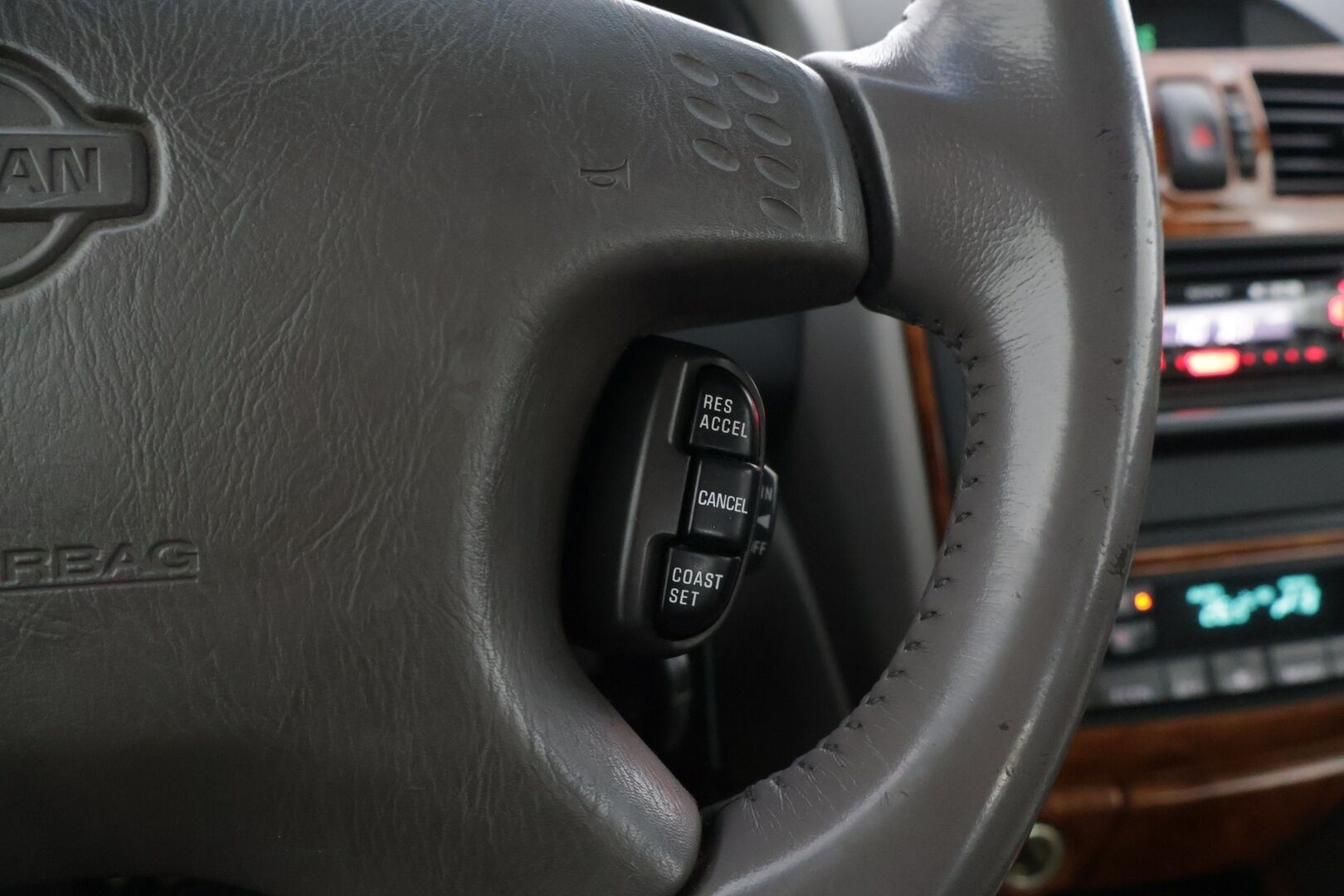 Nissan Maxima 2004 MAXIMA QX SEDAN 3.0 V6 *- YritysOutlet - Myydään vain yrityksille* - – Tämä auto myydään YritysOutlet -valikoimasta vain yritykselle