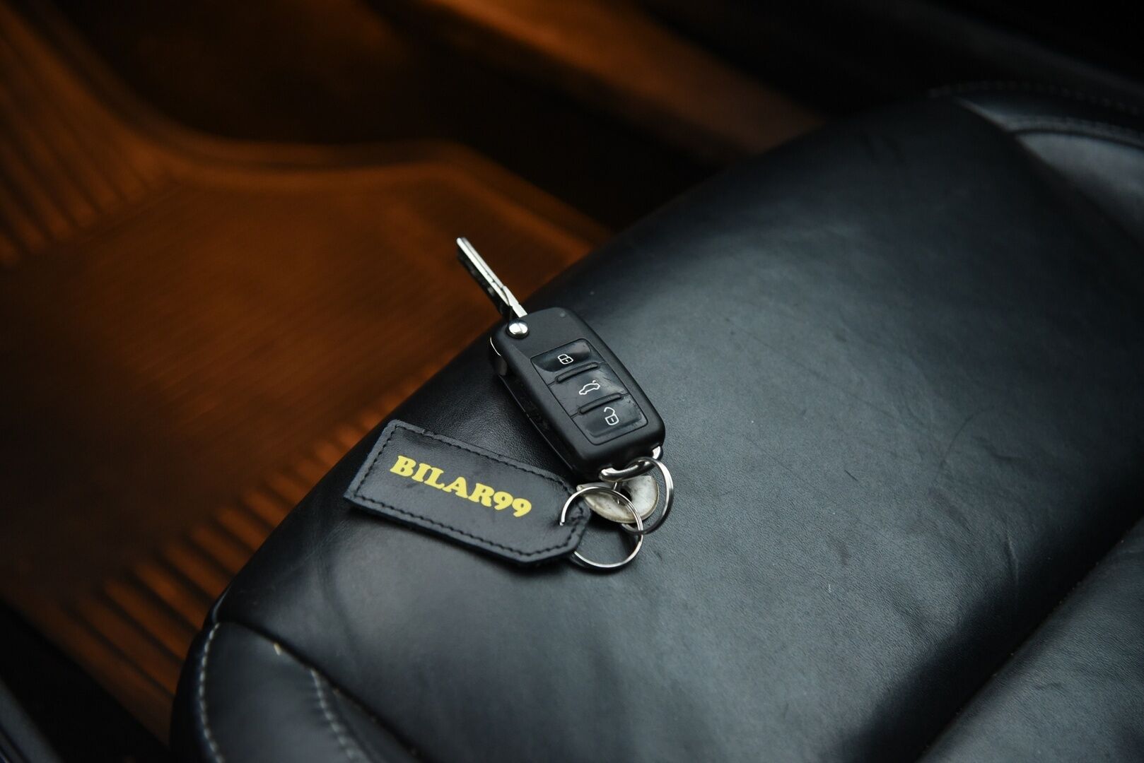 Skoda Superb 2011 Combi 1,8 TSI Elegance DSG Autom // YritysOutlet - Myydään vain yrityksille - Huippuvarusteet / Erinomaisesti Huollettu! 