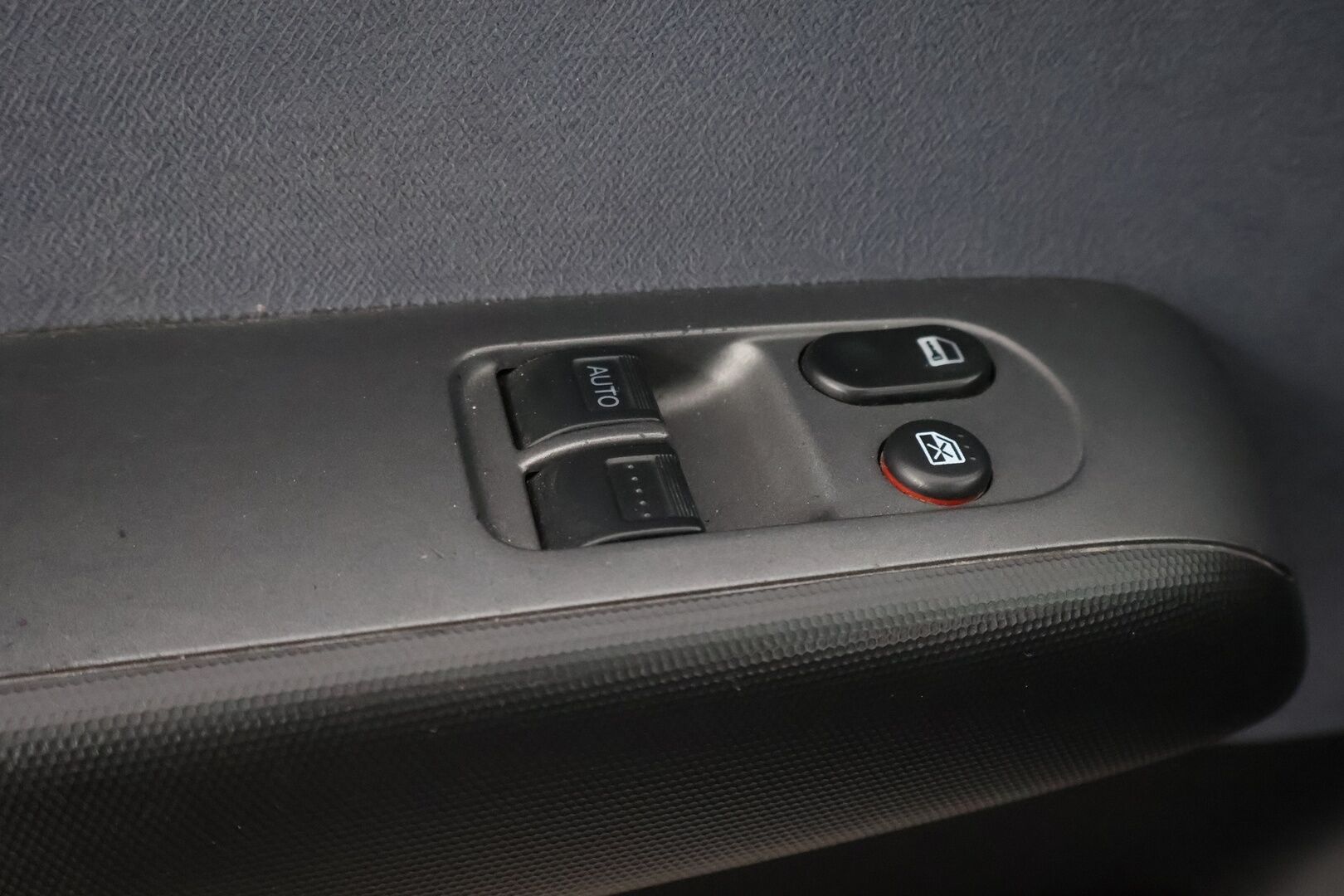 Honda Jazz 2006 1,4 Hatchback - MYYDÄÄN HUUTOKAUPAT.COM!