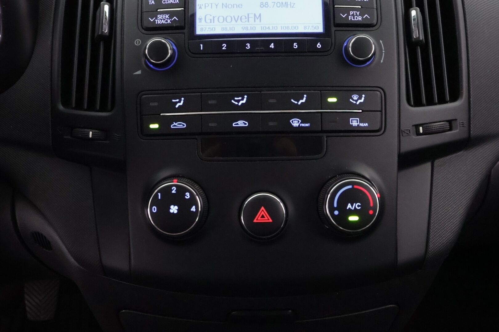 Hyundai i30 2011 Wagon 1,6 CRDi 66kW 6MT ISG Classic - YritysOutlet - Myydään vain yrityksille