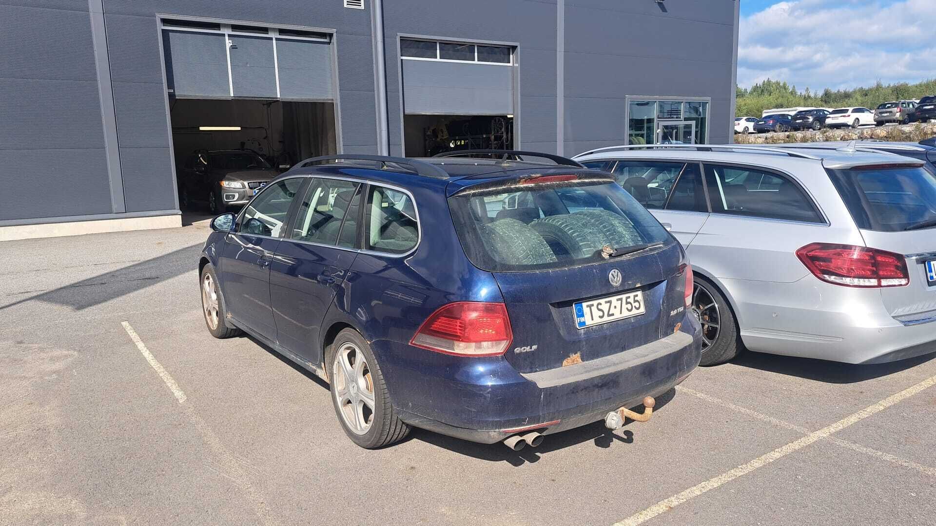 Volkswagen Golf 2009 Variant Comfortline 2,0 TDI 103 kW (140 hv) * YritysOutlet - Myydään vain yrityksille*