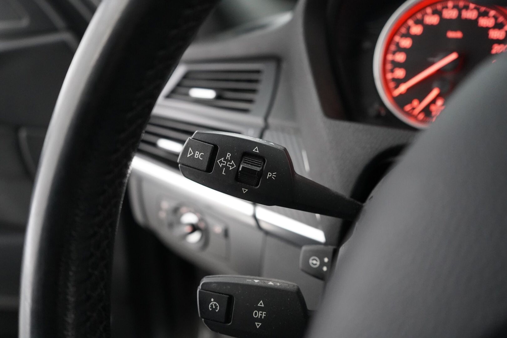 BMW X6 2009 xDrive 35d A E71 Sport - YritysOutlet - Myydään vain yrityksille - Suomi-auto / Hi-Fi äänentoisto / Sporttinahat / Kahdet BMW vanteet / Koukku / Kamera