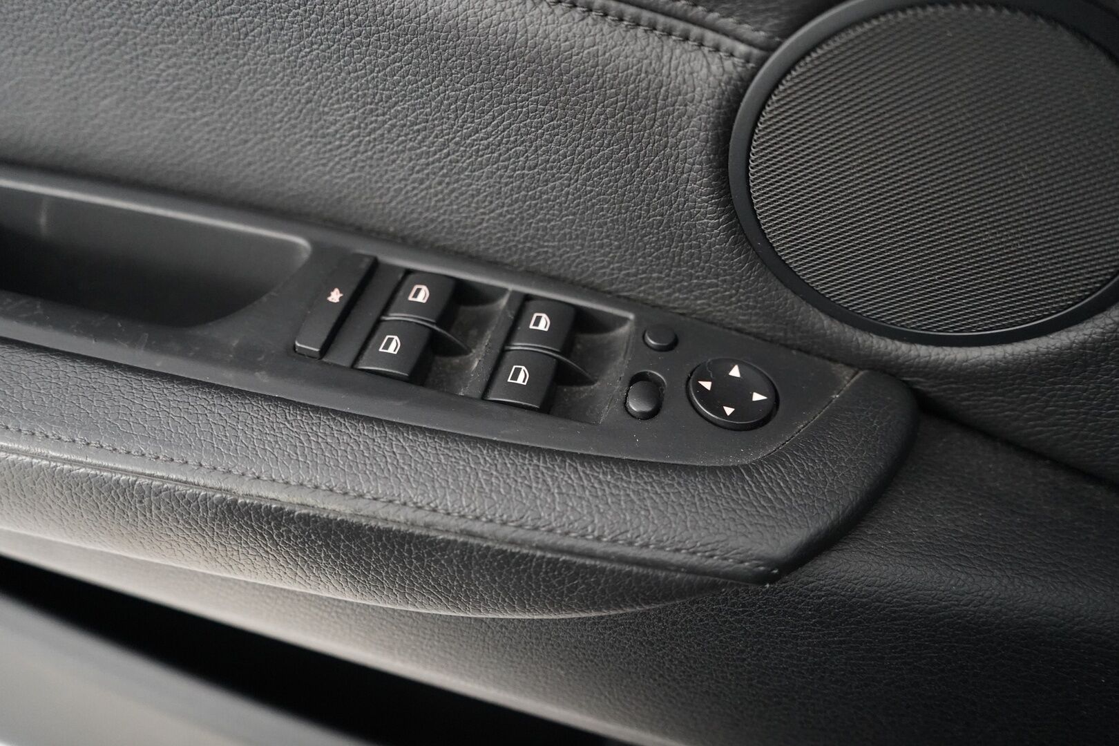 BMW X6 2009 xDrive 35d A E71 Sport - YritysOutlet - Myydään vain yrityksille - Suomi-auto / Hi-Fi äänentoisto / Sporttinahat / Kahdet BMW vanteet / Koukku / Kamera