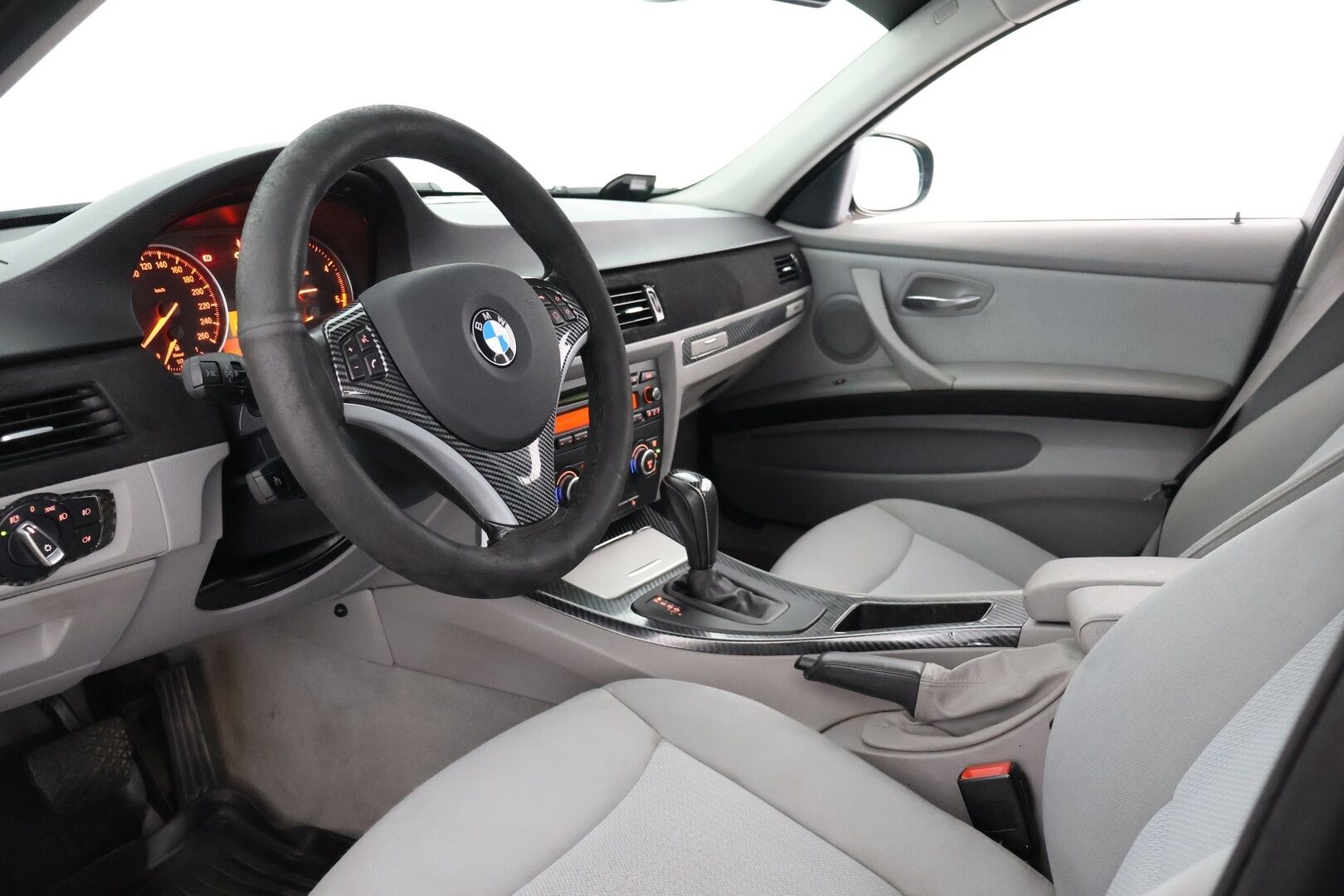 BMW 320 2008 A E90 Sedan - - YritysOutlet Myydään vain yrityksille