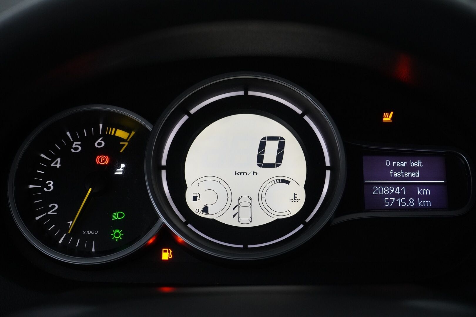 Renault Megane 2012 Sport Tourer 1,6 16V 110hv 6MT Trend * Vakkari / Tutka / Penkinlämmittimet /  Lohko / Ilmastointi * - 1.Om Suomi-auto / Merkkihuollettu / Myydään juuri katsastettuna!