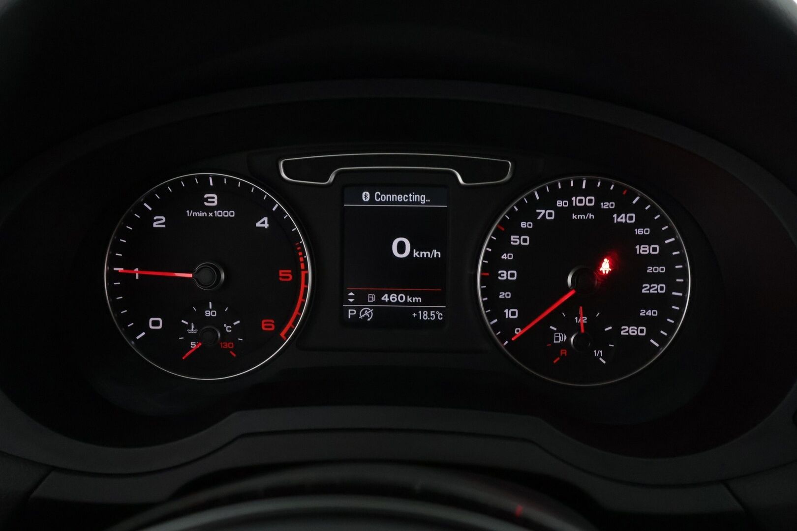 Audi Q3 2012 2,0 TDI quattro S tronic 130 kW Start-Stop Business - ** Lohko / Keyless / Koukku / Navi **