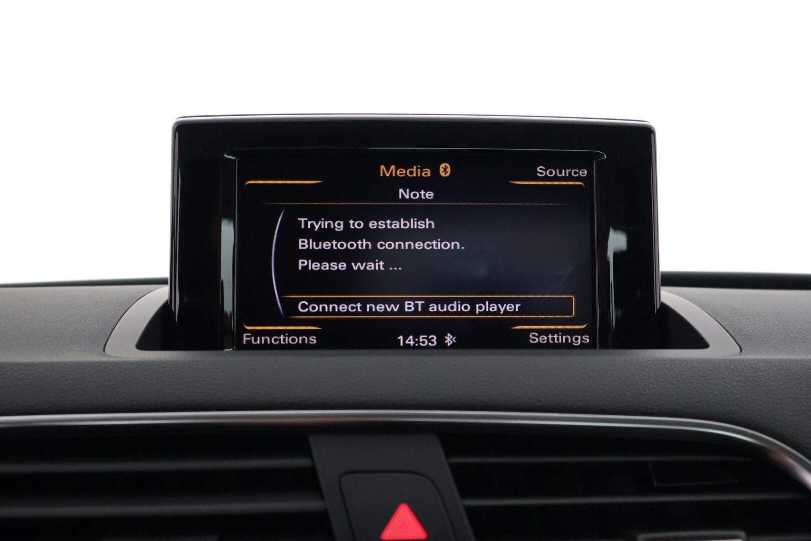 Audi Q3 2012 2,0 TDI quattro S tronic 130 kW Start-Stop Business - ** Lohko / Keyless / Koukku / Navi **
