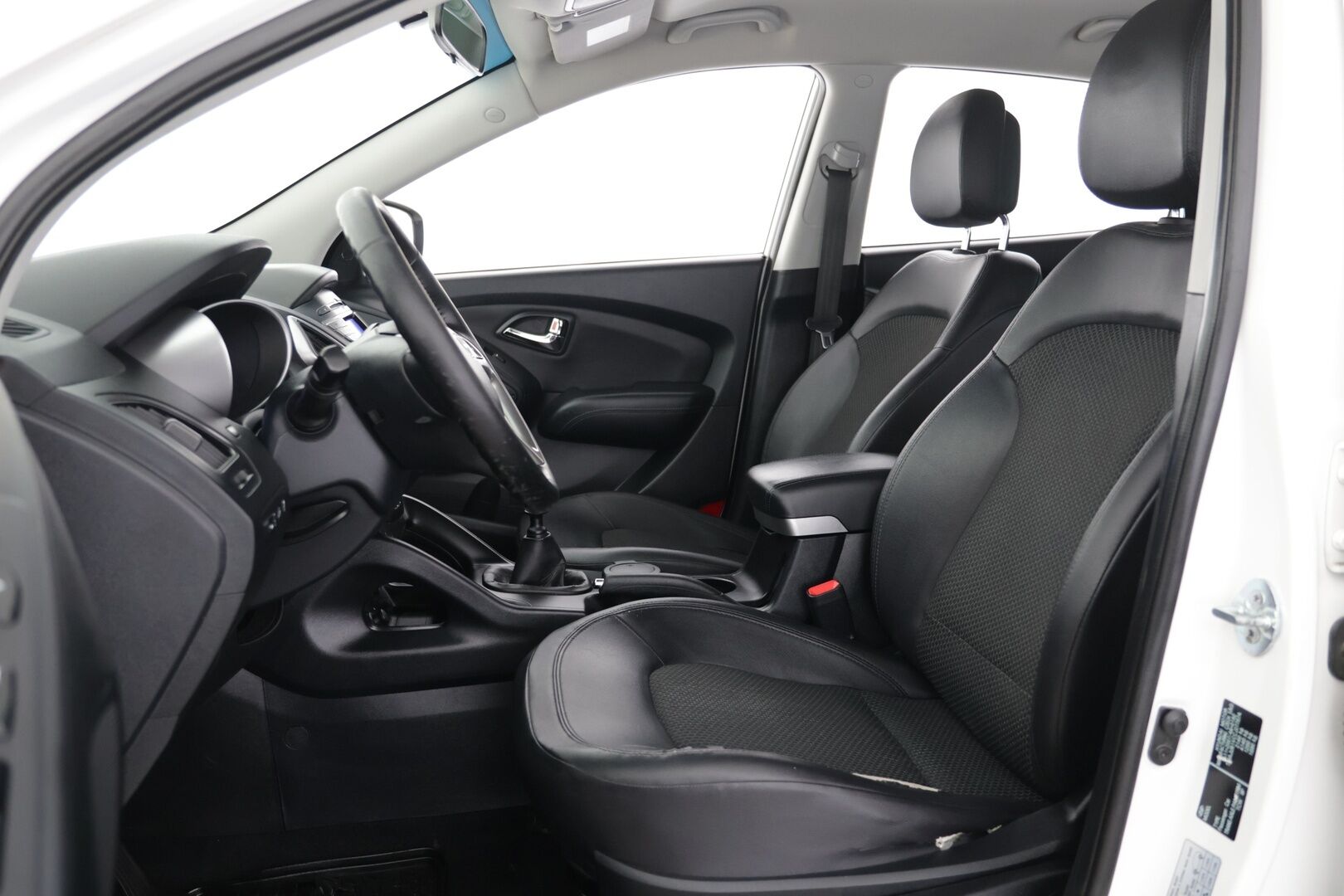 Hyundai ix35 2012 4wd 2,0 CRDi-R 100kW 6MT Style - Lohkolämmitin / Suomi-auto / Vakkari / 2x Renkaat vanteilla!