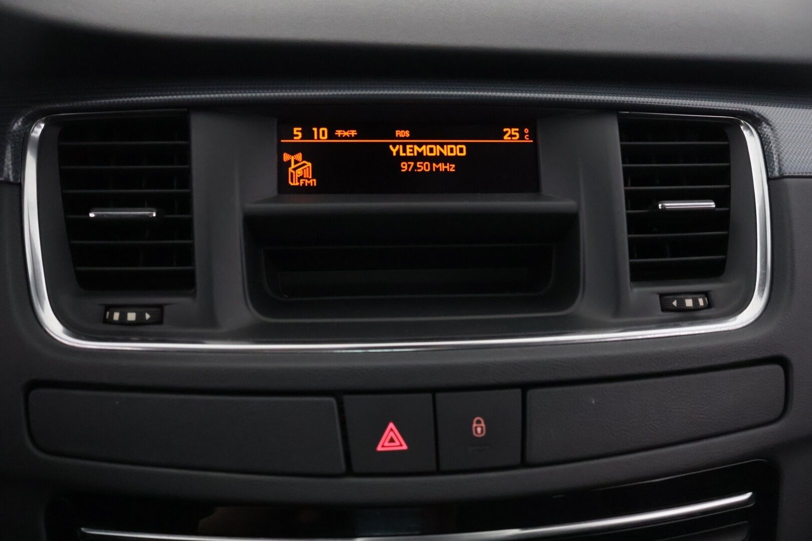 Peugeot 508 2012 Active THP 156 Limited ** Myydään huudossa