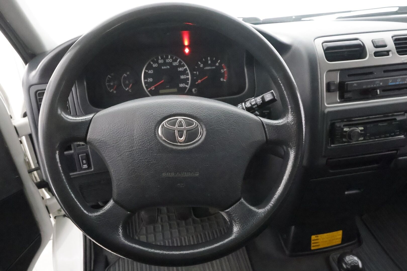 Toyota Hiace 2012 2,5 D-4D 95 4ov pitkä - Vetokoukku | Lohkolämmitin | Facelift | Ilmastointi | CD&AUX | Sähköpeilit | Penkinlämmittimet | 1-om Suomi-auto | Kahdet renkaat | 