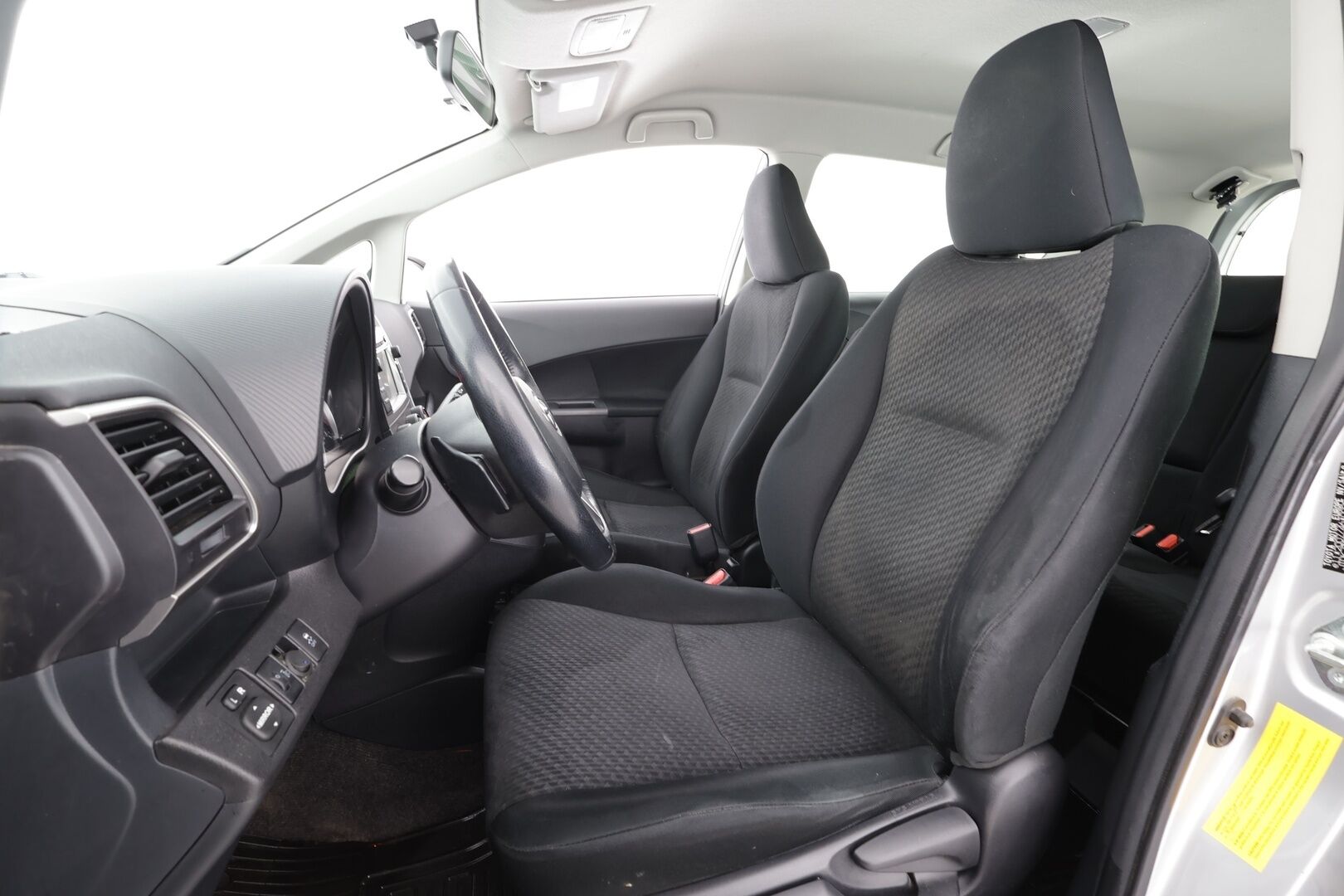 Toyota Verso-S 2012 1,33 Dual VVT-i Stop & Start Linea Sol Multidrive S * P.Kamera / Lohkolämmitin / LED-lisävalo / Rattivaihteet * - Ilmastointi / Penkinlämmittimet / Suomi-auto / Kahdet renkaat - HULLUT AVAJAISHULINAT KORKOTARJOUS 3,29 %