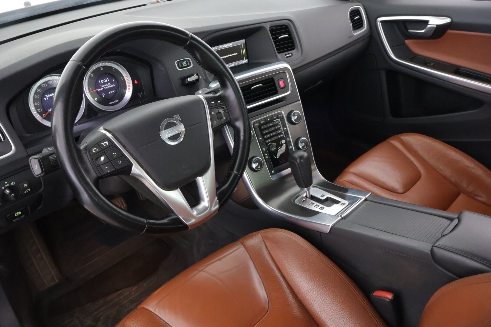 Volvo S60 2012 D5 AWD Summum aut **YritysOutlet - Myydään vain yrityksille* Kuljettajan istuin muistilla / Vakkari* - *Toiselta omistajalta / Hyvin huollettu / Komea väri* 