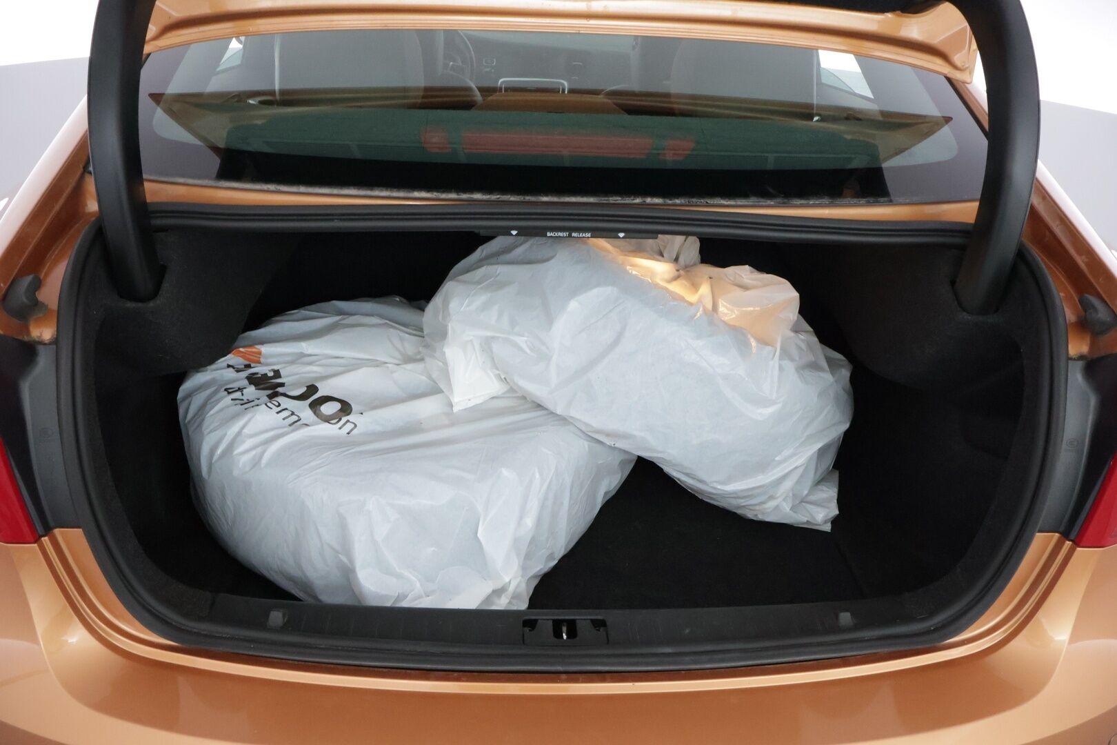 Volvo S60 2012 D5 AWD Summum aut **YritysOutlet - Myydään vain yrityksille* Kuljettajan istuin muistilla / Vakkari* - *Toiselta omistajalta / Hyvin huollettu / Komea väri* 