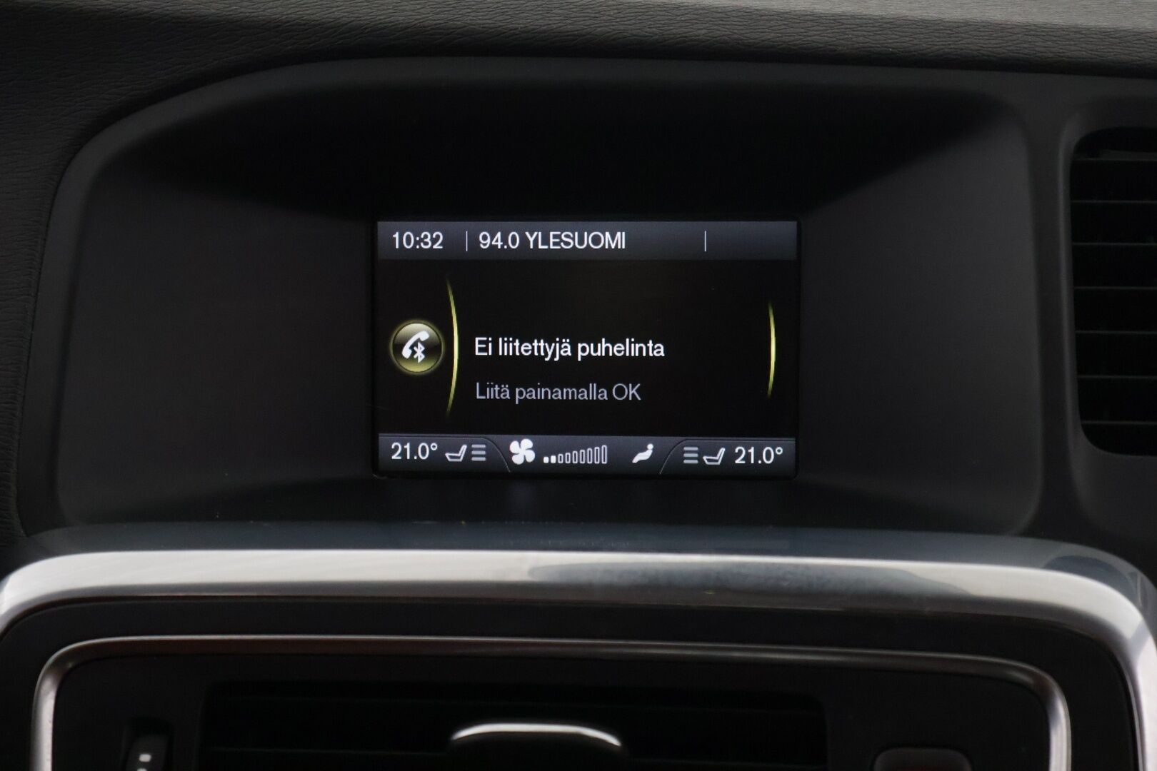 Volvo S60 2012 D5 AWD Summum aut **YritysOutlet - Myydään vain yrityksille* Kuljettajan istuin muistilla / Vakkari* - *Toiselta omistajalta / Hyvin huollettu / Komea väri* 