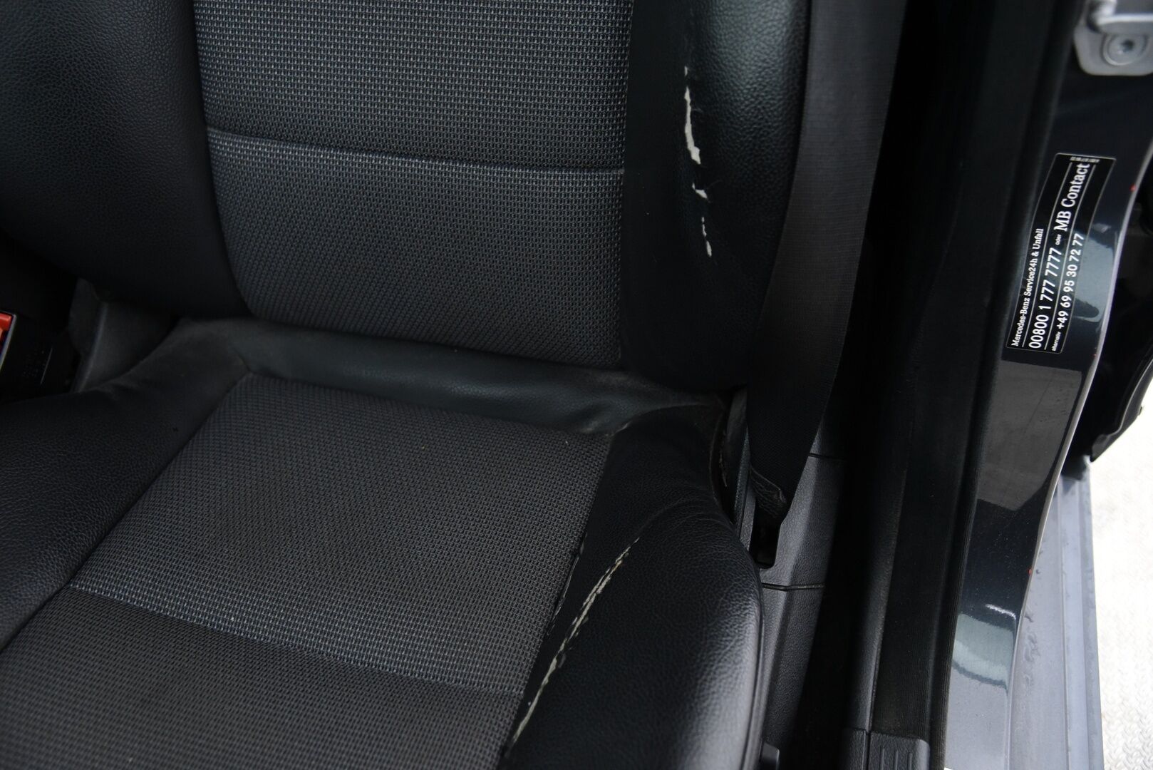 Mercedes-Benz C 2011 220 CDI Avantgarde / Myydään huutokaupat.com:ssa! - MYYDÄÄN VAIN HUUTOKAUPAT.COM:SSA!