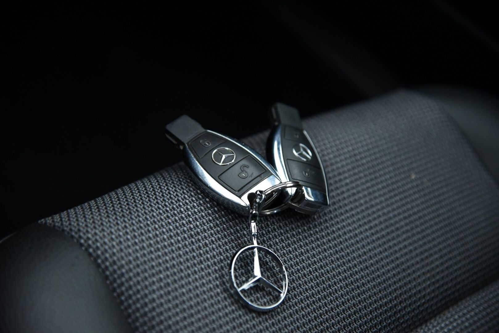 Mercedes-Benz C 2011 220 CDI Avantgarde / Myydään huutokaupat.com:ssa! - MYYDÄÄN VAIN HUUTOKAUPAT.COM:SSA!