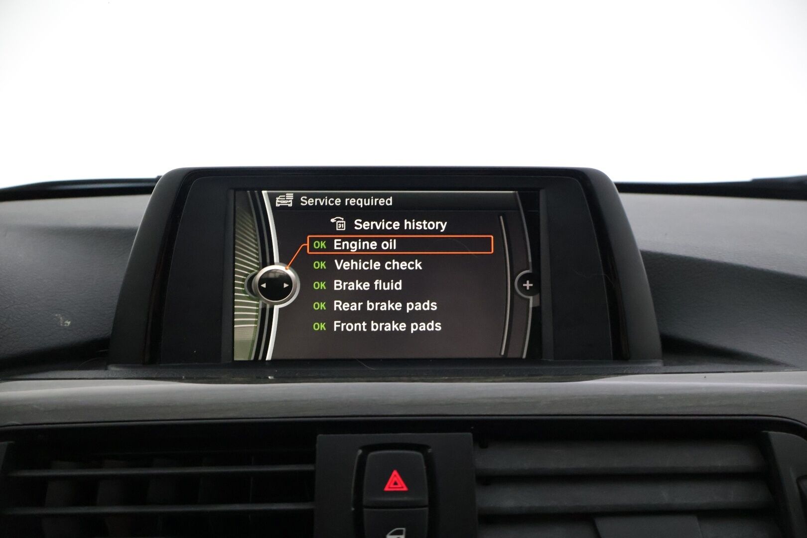 BMW 318 2012 F30 Sedan Business Luxury * YritysOutlet - Myydään vain yrityksille * - * Tämä auto myydään YritysOutlet -valikoimasta vain yrityksille *