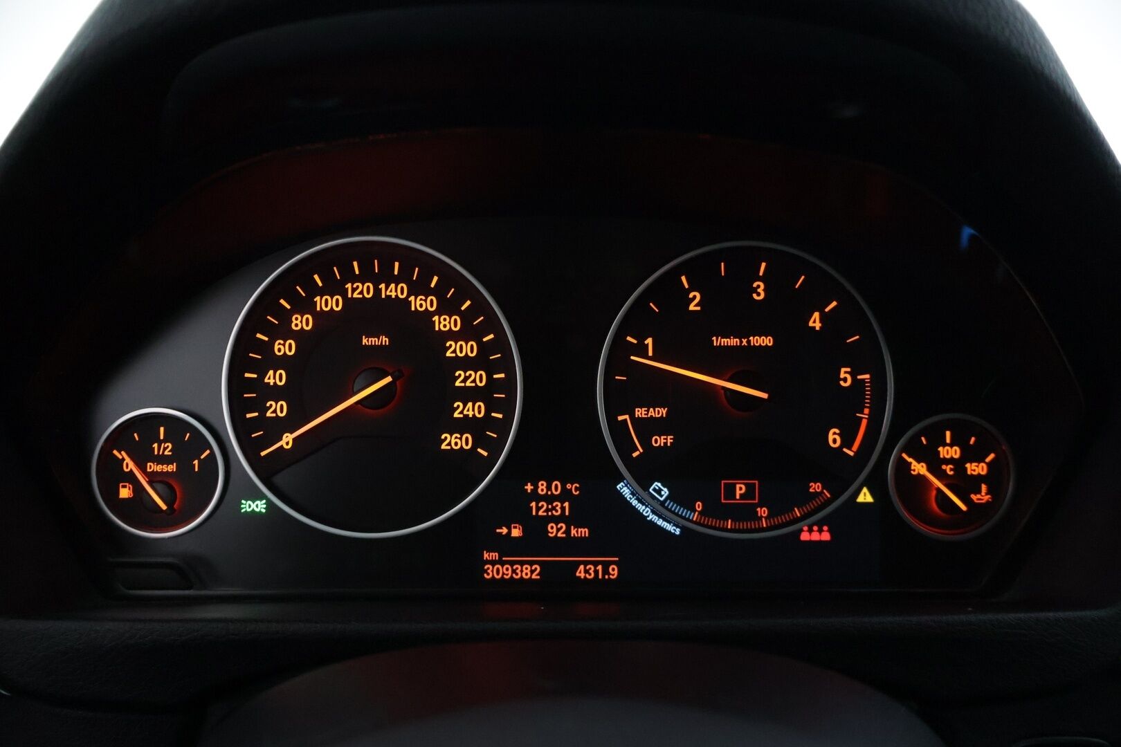 BMW 318 2012 F30 Sedan Business Luxury * YritysOutlet - Myydään vain yrityksille * - * Tämä auto myydään YritysOutlet -valikoimasta vain yrityksille *