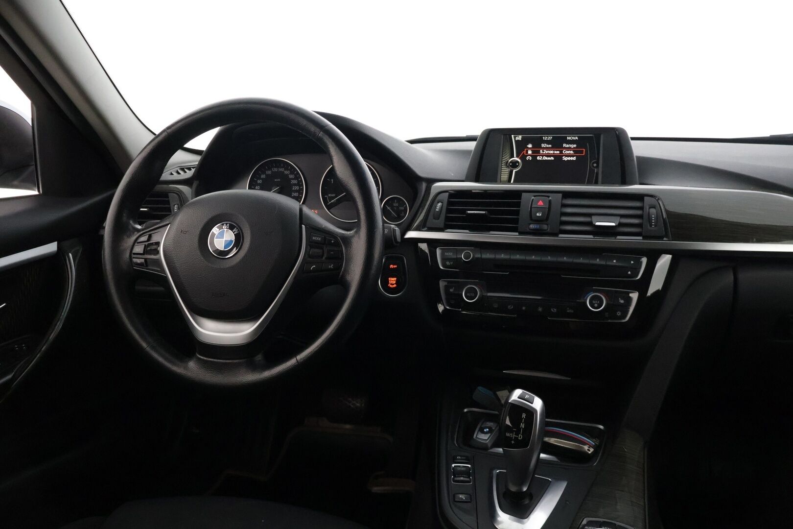 BMW 318 2012 F30 Sedan Business Luxury * YritysOutlet - Myydään vain yrityksille * - * Tämä auto myydään YritysOutlet -valikoimasta vain yrityksille *