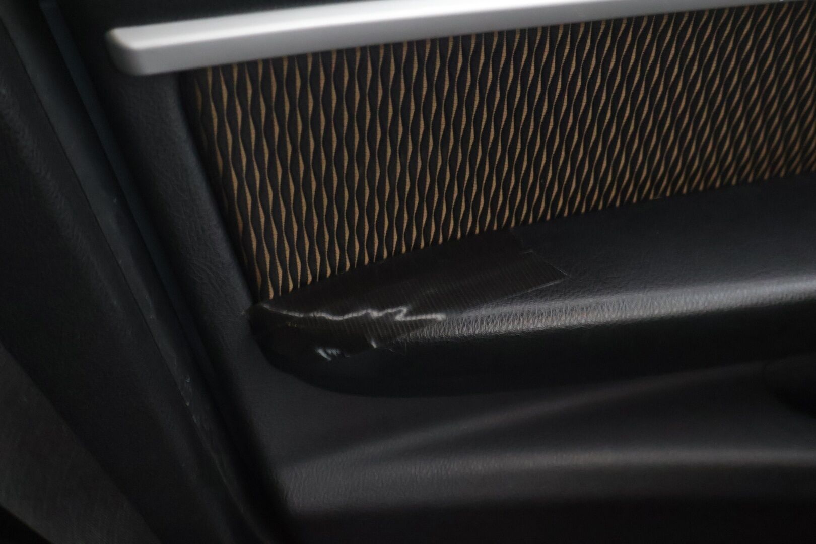 BMW 318 2012 F30 Sedan Business Luxury * YritysOutlet - Myydään vain yrityksille * - * Tämä auto myydään YritysOutlet -valikoimasta vain yrityksille *