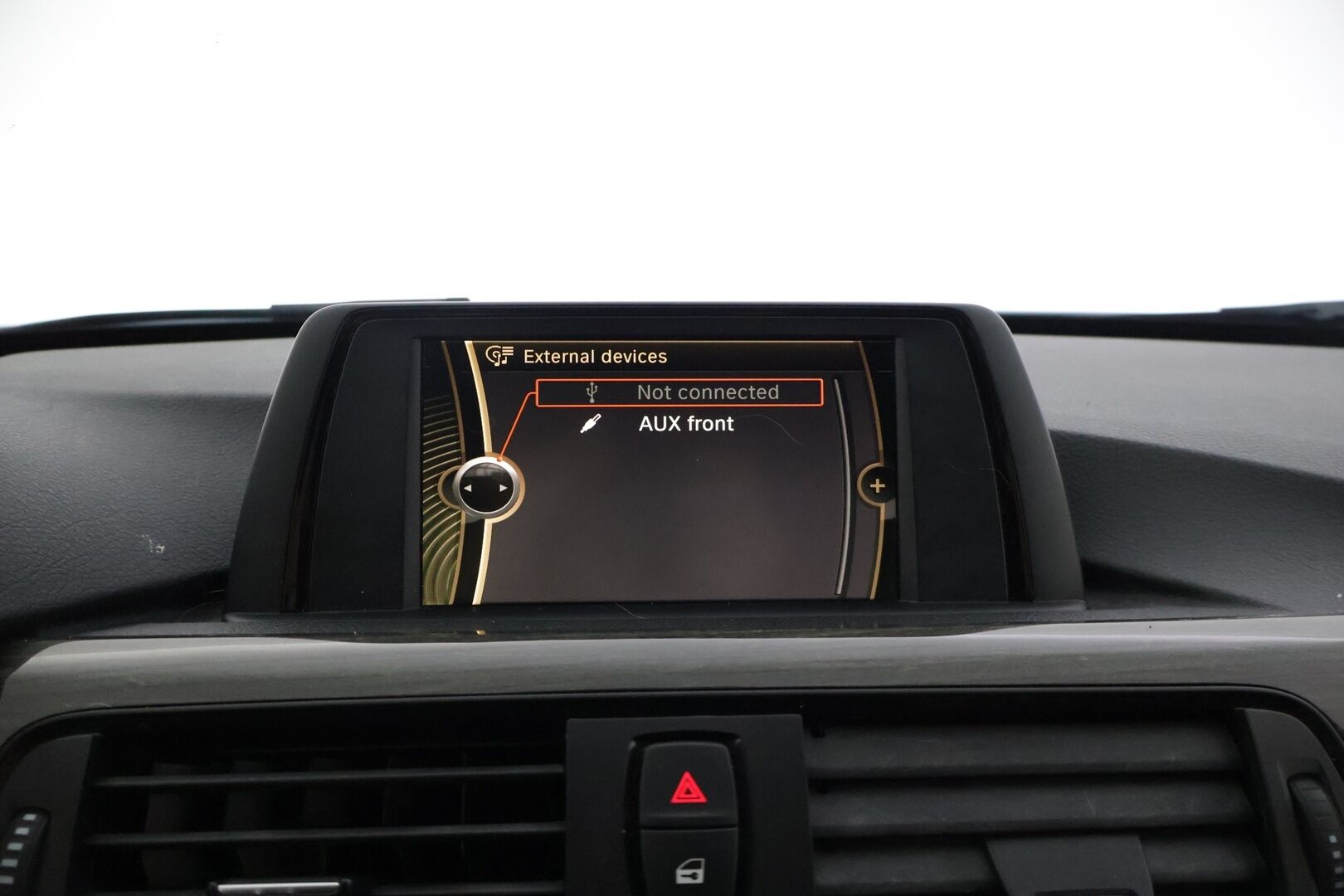 BMW 318 2012 F30 Sedan Business Luxury * YritysOutlet - Myydään vain yrityksille * - * Tämä auto myydään YritysOutlet -valikoimasta vain yrityksille *