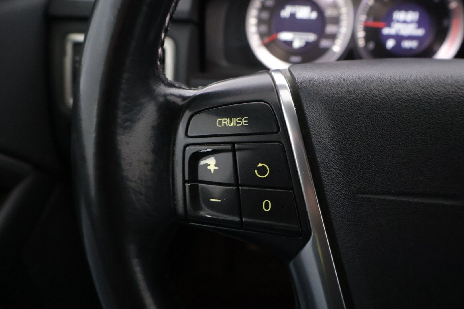 Volvo V70 2012 1,6D DRIVe Momentum aut - Myydään Huutokaupat.com - Myydään huutokaupat.com