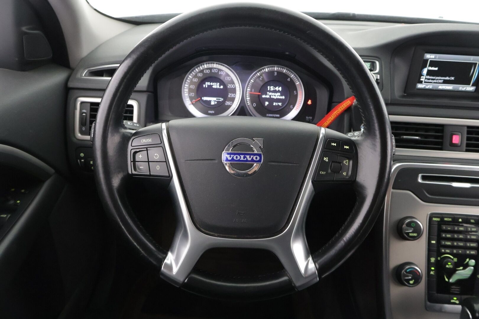 Volvo V70 2012 1,6D DRIVe Momentum aut *MYYDÄÄN HUUTOKAUPAT.COM*