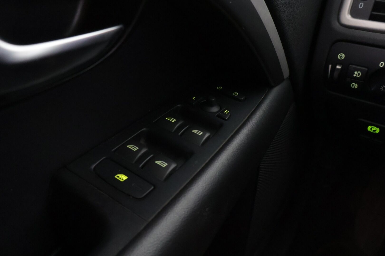 Volvo V70 2012 1,6D DRIVe Momentum aut *MYYDÄÄN HUUTOKAUPAT.COM*