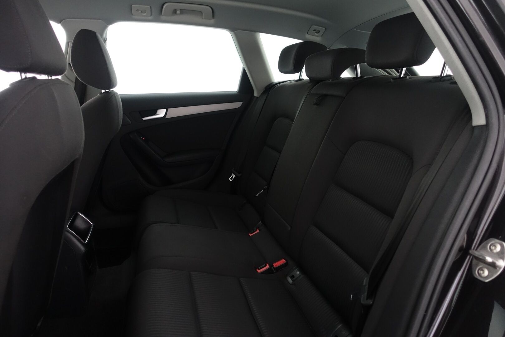 Audi A4 2012 Avant Business 1,8 TFSI 125 kW quattro - Suomi-auto | Vakkari | Tutkat | Xenon plus | Start.Stop | Automaatti-ilmastointi | - KORKO VAIN 3,99 %