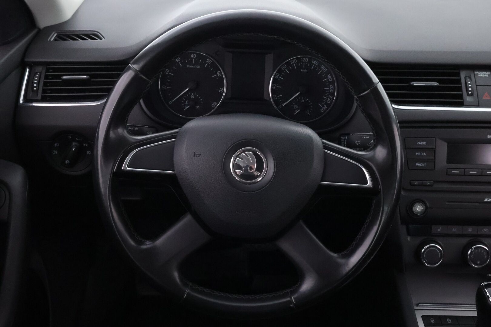 Skoda Octavia 2013 1.4 TSI Ambition DSG Autom. - Lohkolämmitin | Vetokoukku | Vakionopeudensäädin | Bi - Xenon | Peruutustutka | Juuri tullut Tampereelle!
